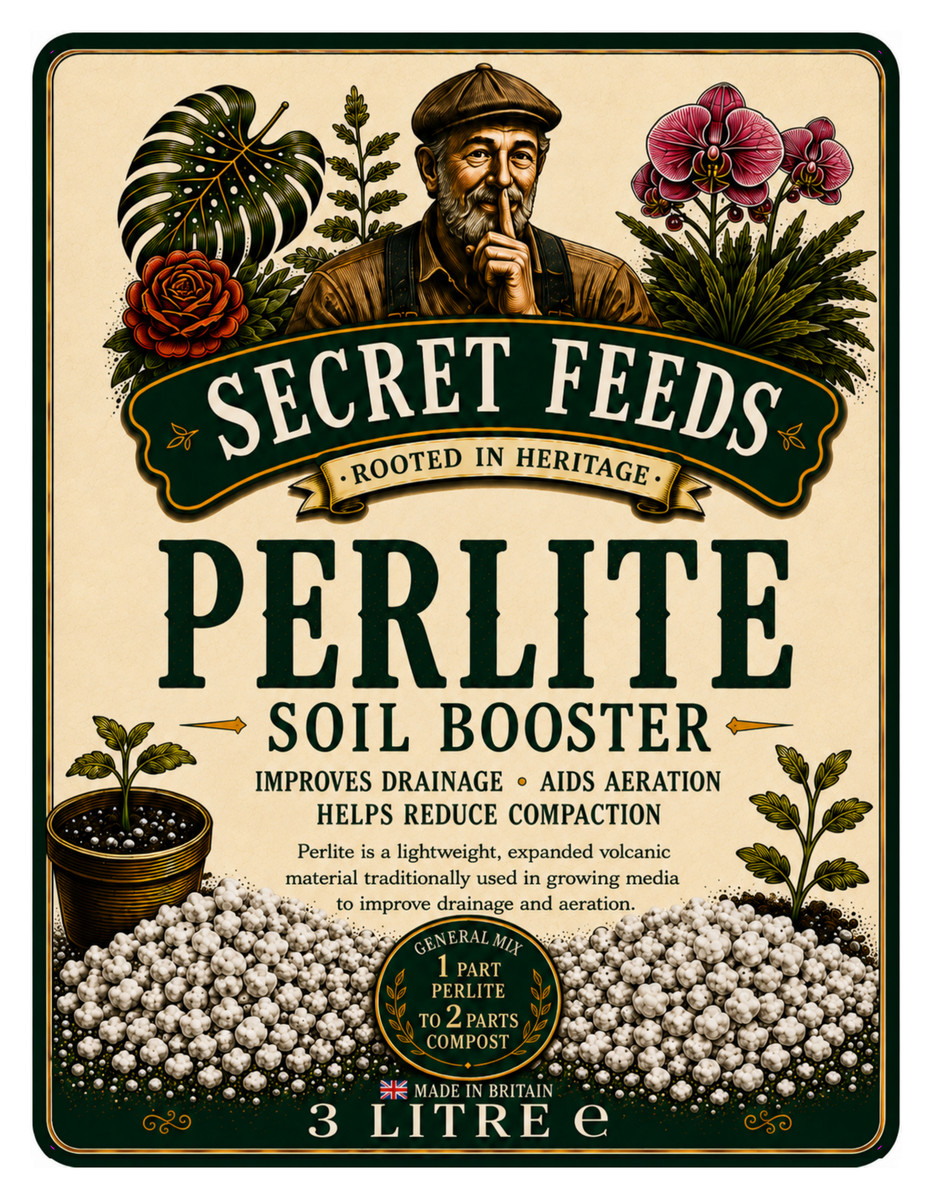 Front label of Secret Feeds Perlite soil booster, 3 litres